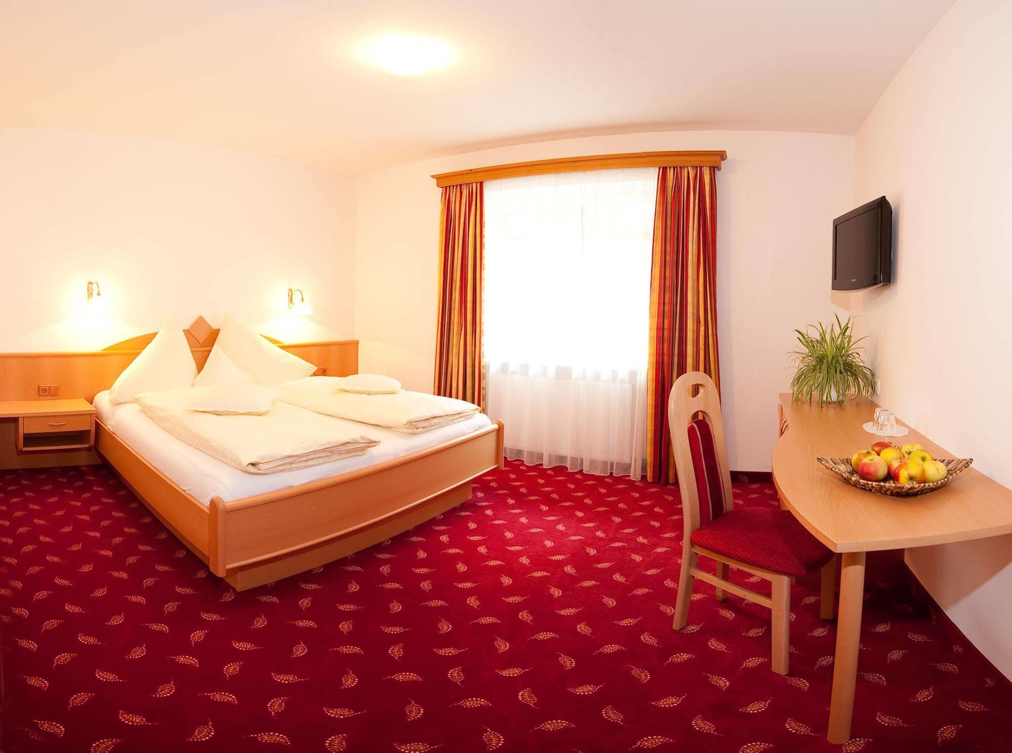 Fruehstueckshotel Birkenhof Rauris Kültér fotó